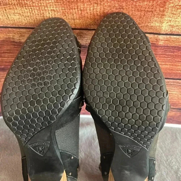 Donald J. Pliner Sport-I-Que Beatrice Muted Black Studded High Heel Pump Shoes - Picture 16 of 16